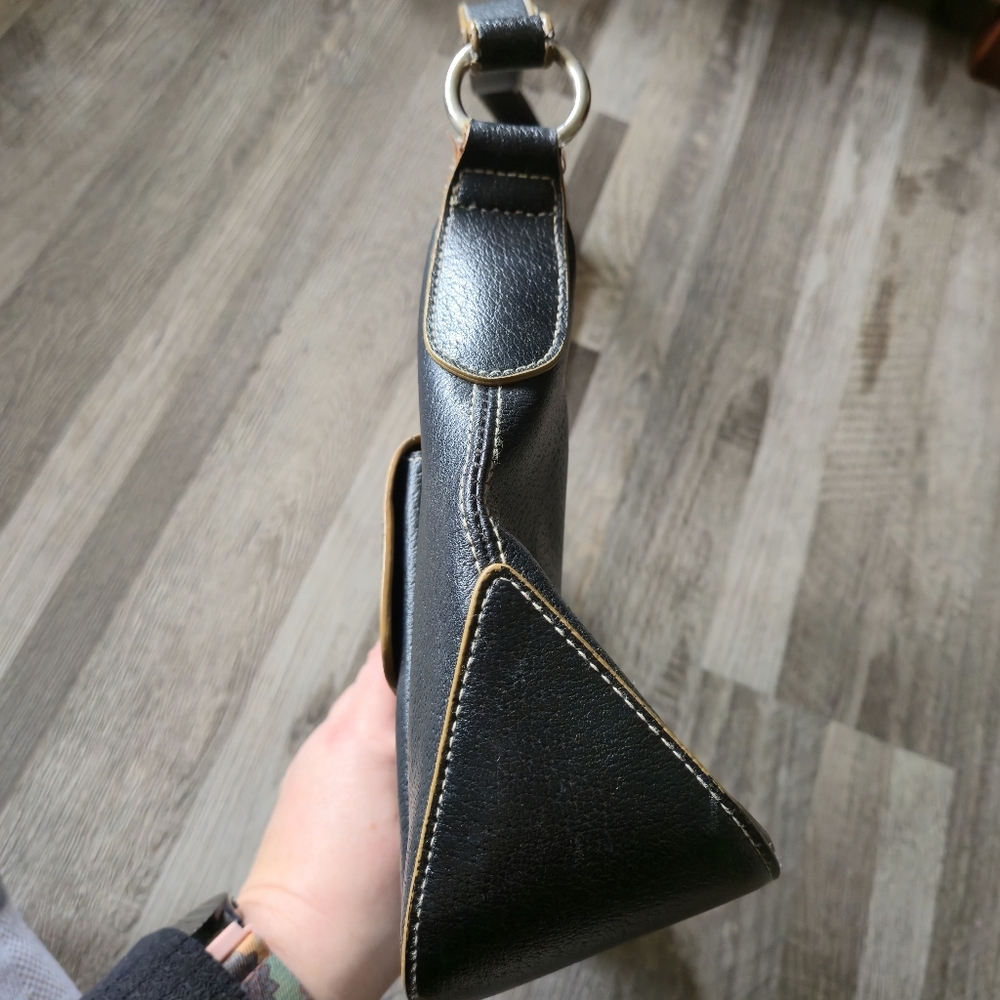 Minicci Black Pebbled Faux Leather Shoulder Bag Tan Piping Ring Detail - Picture 5 of 11